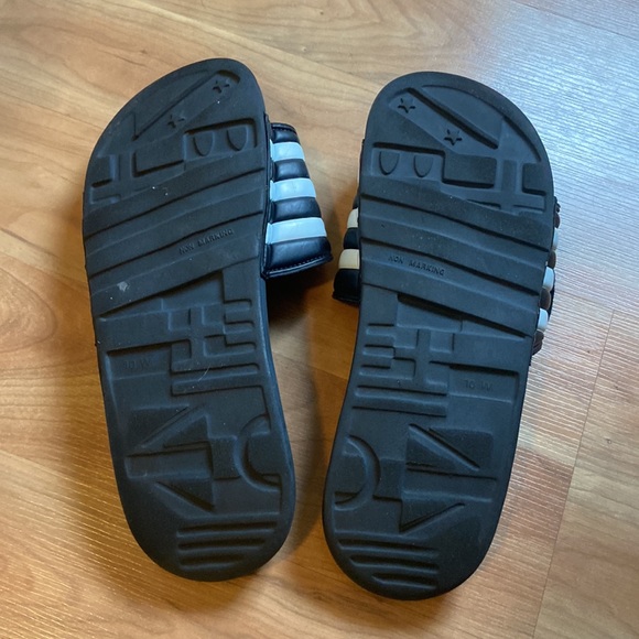 Adidas slide sandals - Picture 2 of 3
